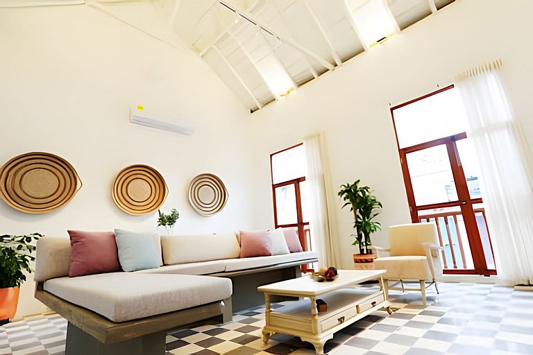 Casa Bruna, OldTown Chic Apt w/Rooftop Jacuzzi