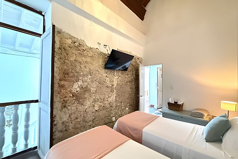 Casa Mayor, Magic & Authentic OldTown Villa w/Pool