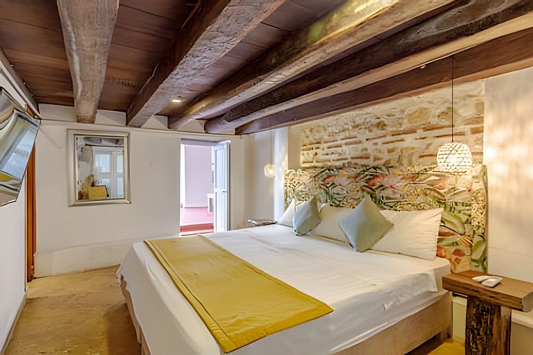 Casa Mayor, Magic & Authentic OldTown Villa w/Pool