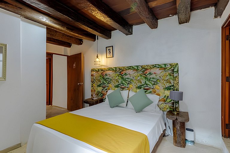 Casa Mayor, Magic & Authentic OldTown Villa w/Pool
