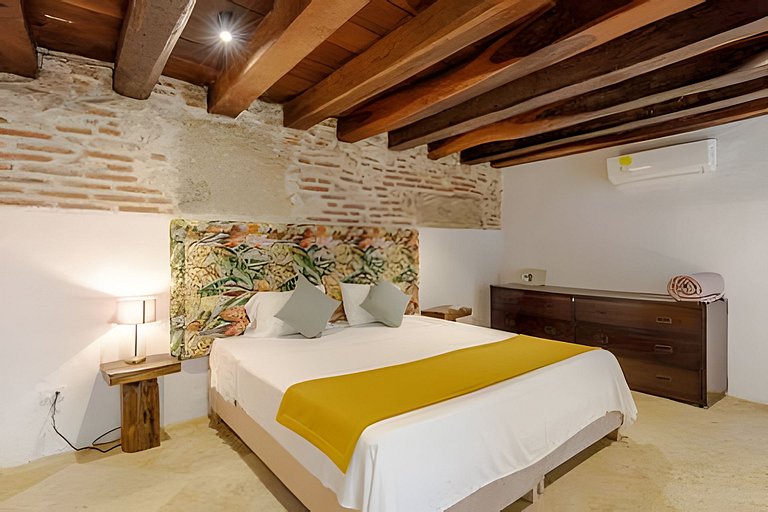 Casa Mayor, Magic & Authentic OldTown Villa w/Pool