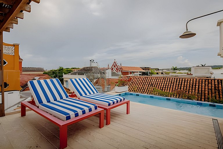 Casa Stella - Authentic Luxury Rooftop Pool