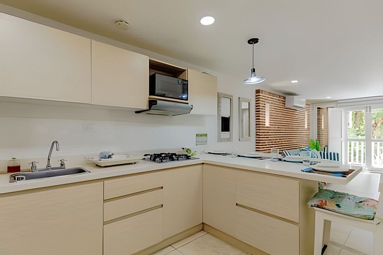 Quiet & Bright 2BR Old Town