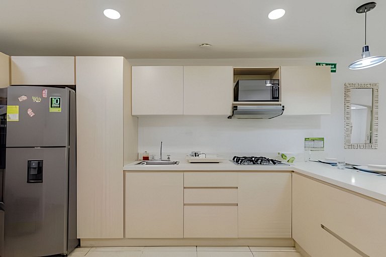 Quiet & Bright 2BR Old Town