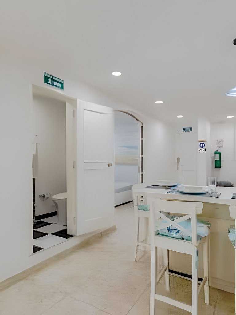 Quiet & Bright 2BR Old Town