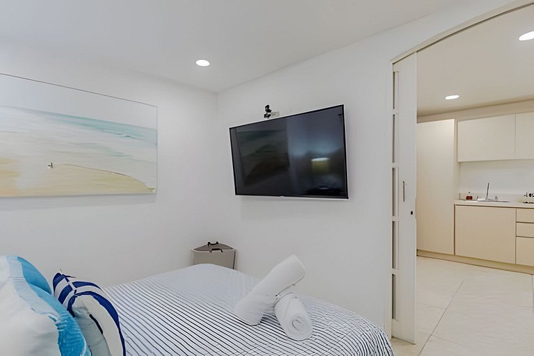 Quiet & Bright 2BR Old Town