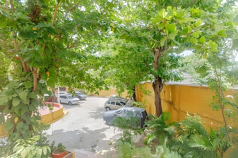 Quiet & Bright 2BR Old Town