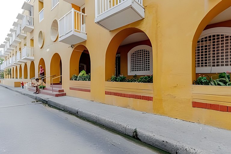 Quiet & Bright 2BR Old Town